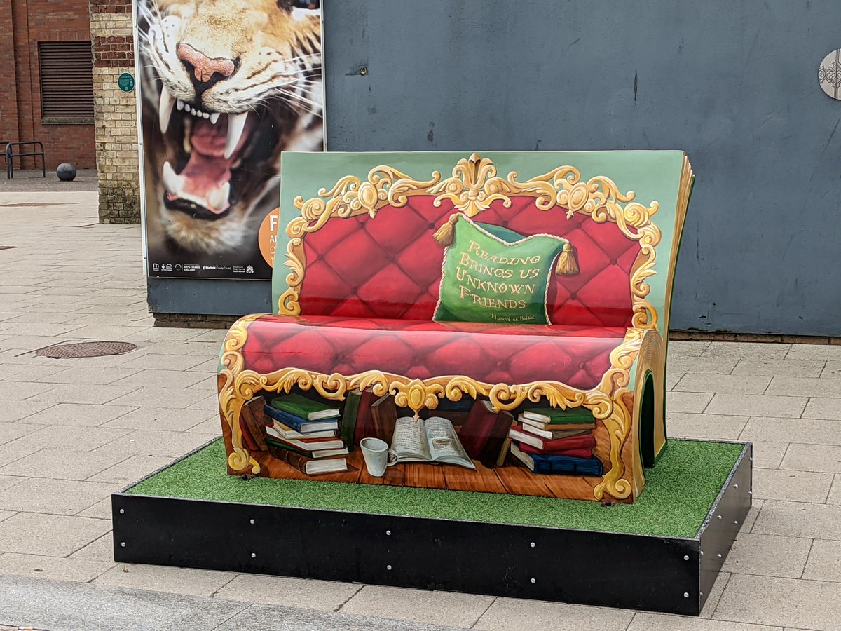 Snazzy new reading bench in King's Lynn. Just by Lynn Museum  <a href="/Lynn_Museum/">Lynn Museum</a> 
The tiger is Horace and you're perfectly safe from him