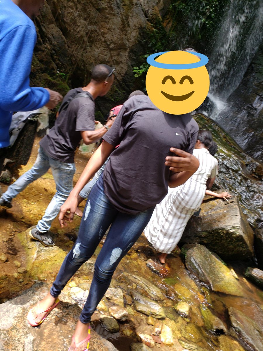 the_lawyergirl's tweet photo. Went to Erin Ijesha Waterfall the other dayββ
#EKSULAW
#EKSULAWTRIP https://t.co/zesUKbWvPT