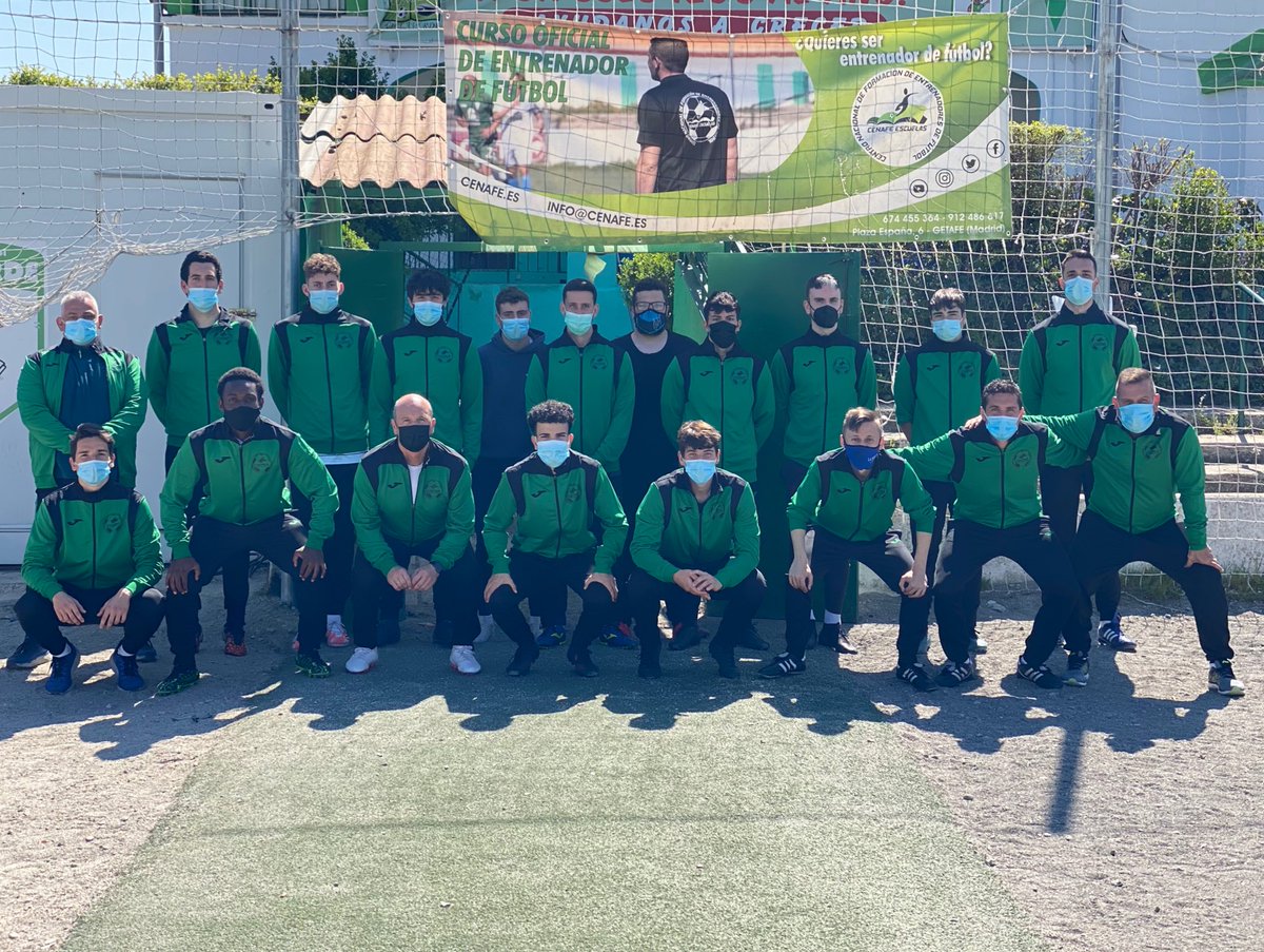 CenafeEscuelas's tweet photo. Unas merecidas vacaciones para todos/as nuestros alumnos y profesores/as.

#entrenadordefutbol #formacioncenafe #cenafeescuelas #tecnicodeportivo #somosentrenadores #somoscenafe https://t.co/zimZRrH1tW