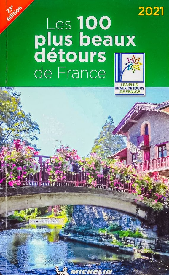 Departement_AIN's tweet photo. [A LA UNE] La ville de Châtillon-sur-Chalaronne #Ain a été choisie pour illustrer la couverture du @guideMichelinFR "Les Plus Beaux Détours de France" édition 2021 (sortie le 06/04) ➡️https://t.co/Gi2toEfO3e #icicestlain #Tourisme https://t.co/OPIbIKHqn5