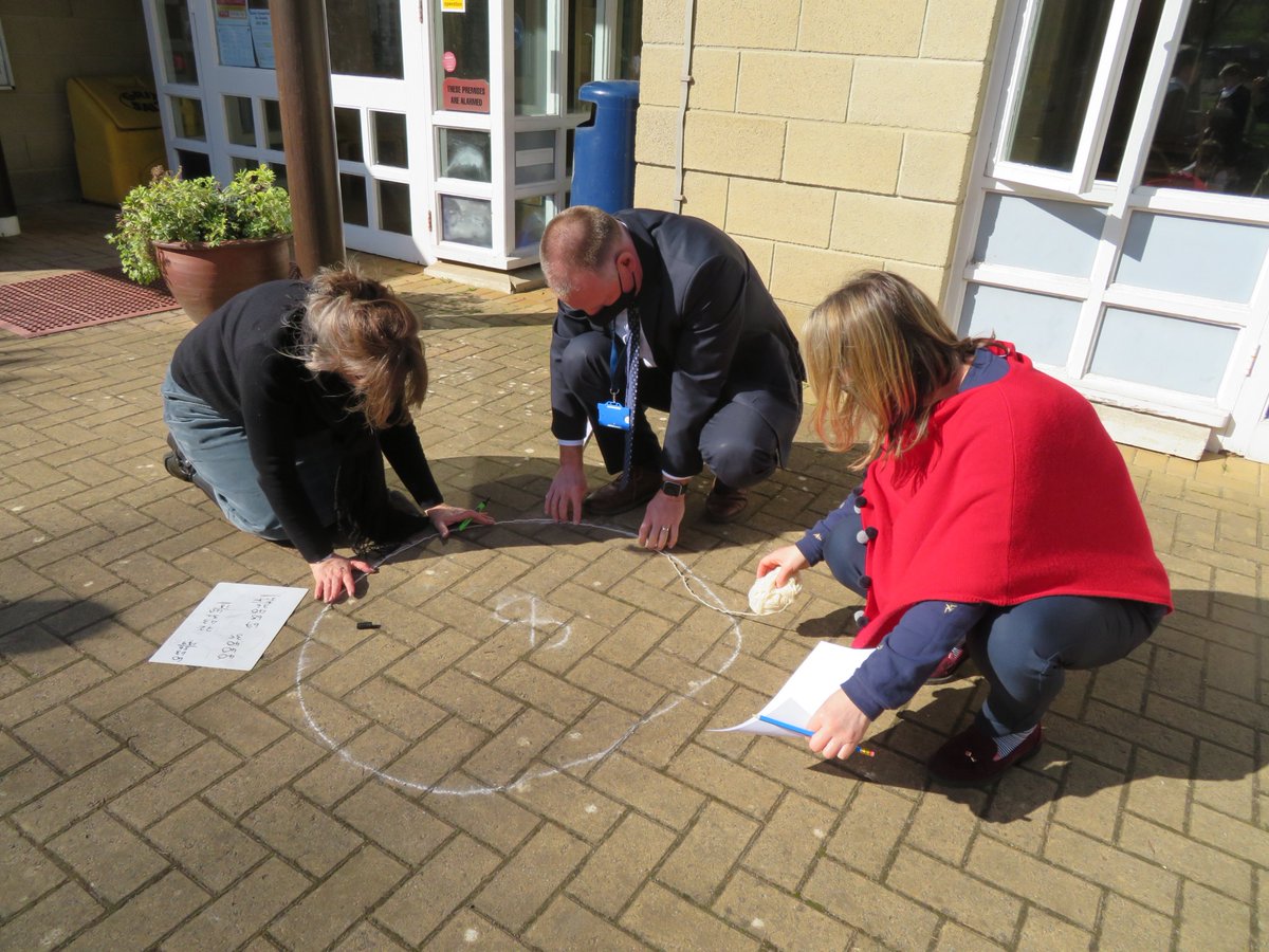 KESBathJunior's tweet photo. In Maths Year 4 have been exploring area &amp; perimeter of 2D polygons, and on Wednesday they took their learning outside to draw regular and irregular shapes to test out their perimeter finding skills. 

It wasn't long before Mr Taylor was joining in the fun!

#KESBathJnrLearning https://t.co/TcxvBsQqu2