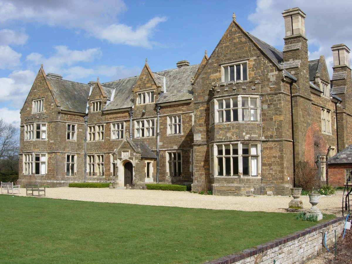 Fancy working here - or know someone who might? We've got vacancies right now for a Group Bookings Administrator and two part-time Receptionist posts: laundeabbey.org.uk/jobs