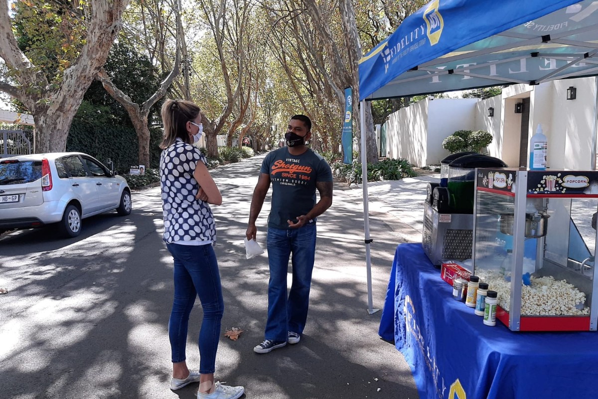 Fidelity_Secure's tweet photo. Fidelity ADT teams creating brand awareness and signing up new customers at the Ashford road LSS. Free popcorn and slush were available for the residents. #FidelityADT #Ashfordroad #Popcorn #Slush #Newcustomersignups #Brandawareness # #Keepingyousafe #Securingyourassets https://t.co/c8126SwYvo