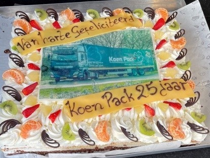 KoenPack's tweet photo. Dat is een lekkere verrassing van @VanderSlotGroep alvast voor ons 25-jarige jubileum! Bedankt :-) https://t.co/G8yG0eR3KT