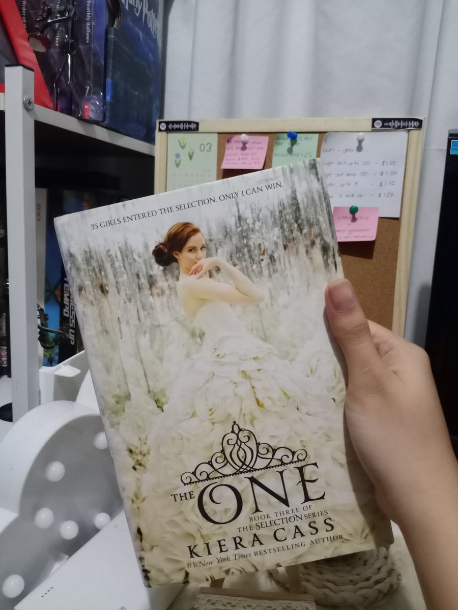 writernabi's tweet photo. Hello, guys! I'm selling my "The One" by Kiera Cass,  Book Three of The Selection Series for only P250. (HARDBOUND) 

RFS: Changed my mind to collect the hardbound hehe nabili na po yung book 1 and 2 so eto na lang natitira. 😊 

DM for more details. 💗 Thank youuu! 🤗 https://t.co/dM2gT6e3rb
