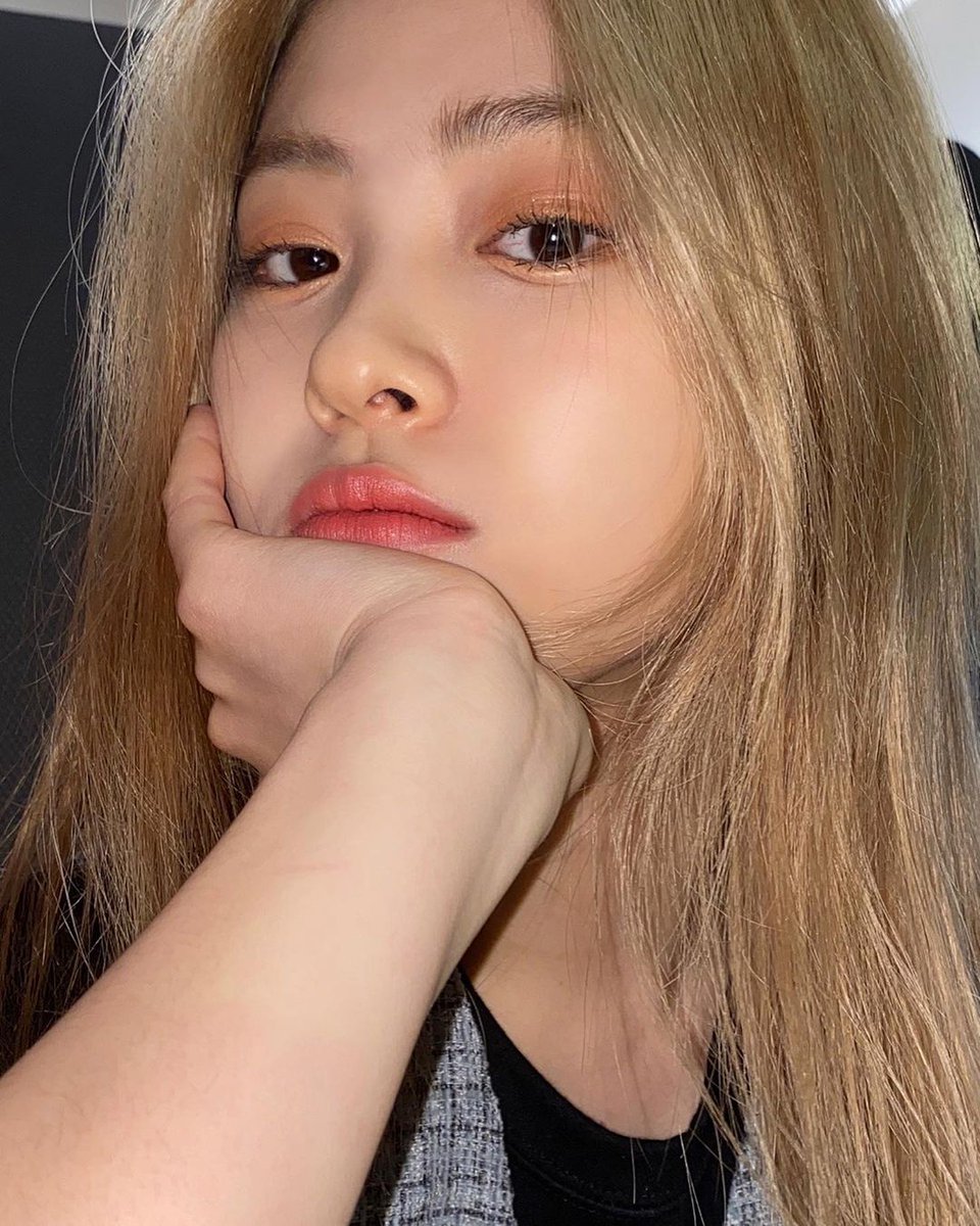 bhriptu's tweet image. omg🤕