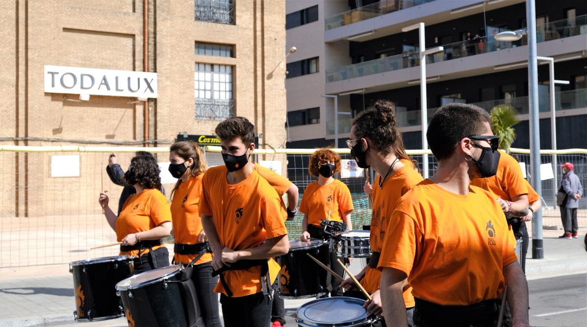 GRÀCIES a <a href="/FillsdlFlama/">Fills de la Flama</a> per suar la samarreta per fer-nos vibrar! La gent s'ho va passar d'allò més bé!