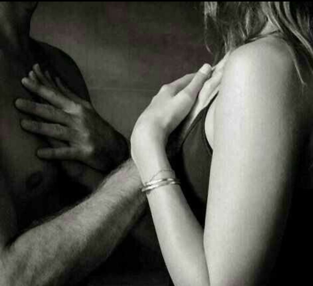 GeneVatow's tweet image. Stirred by every moment
as your lips 
I slowly trace
Abiding in your utterances
Drawing passion
from your face
Vacillant quivers
hint of ecstasy
falling off edges
as we squeeze
The night, the moment
passions grace,
and the tickle
of the breeze 

#vss365 #vsspoem 
#Poetry