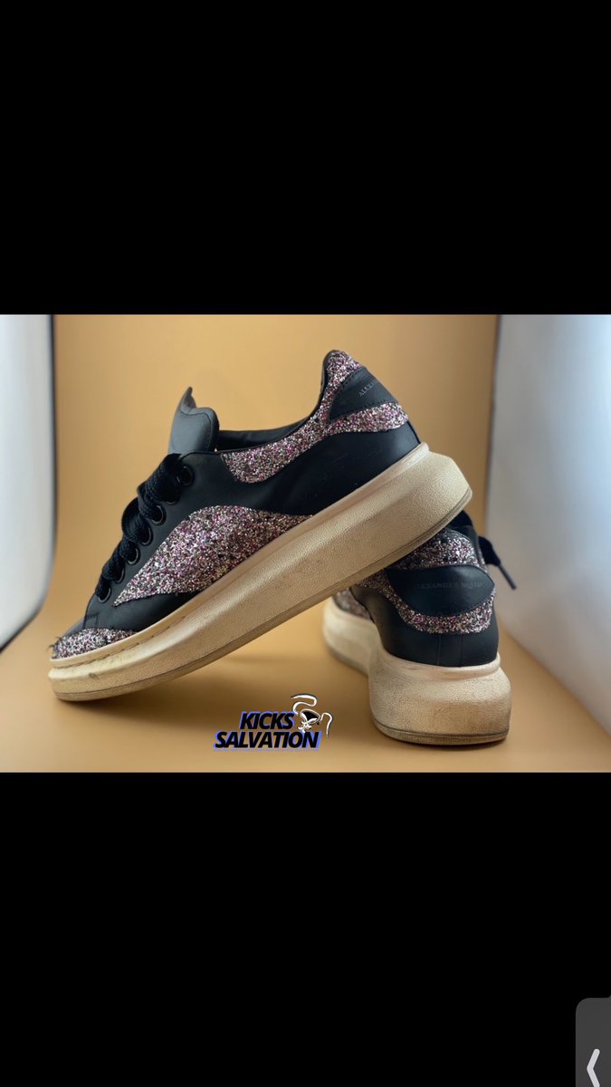 Kickssalvation's tweet photo. Alexander McQueens ⌚️
A Deep Clean was done to remove all the dirt and scuffs and a Full Restoration to bring back the soles for that new look. Can you tell the difference?
#kickssalvation
#dmvshoerestoration #shoesrestoration
#flightclub #alexandermcqeens https://t.co/aUbD5y8MpI