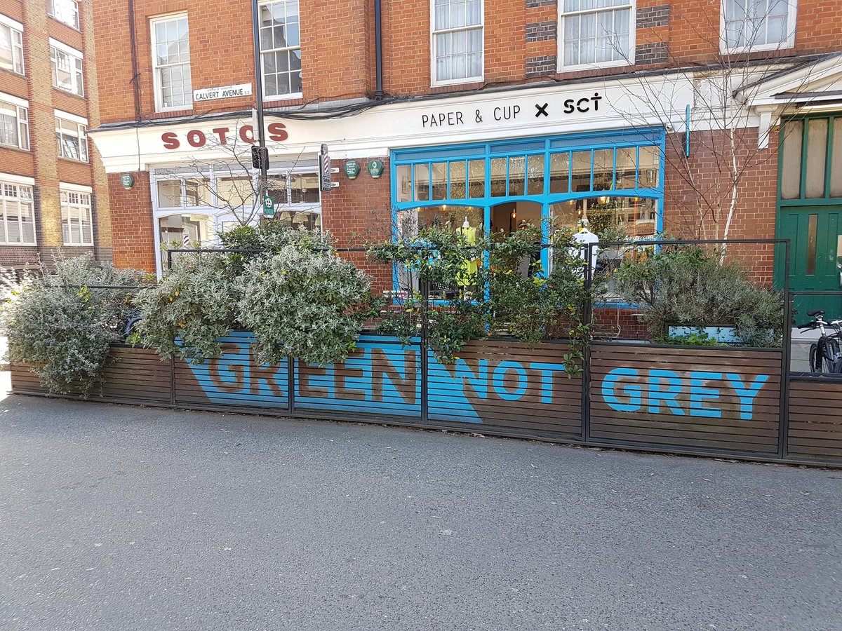 Mari0sLondon's tweet photo. A parklet - seats, plants and bike spaces - in Shoreditch, east London.  #lovelondon #eastlondon #shoreditch #hackney #greenhackney #greenlondon #greenerlondon #turninglondongreen #london #londoner #londonlife #londonguide #bluebadgeguide #tourguide #guide https://t.co/tN0VNtkCFx