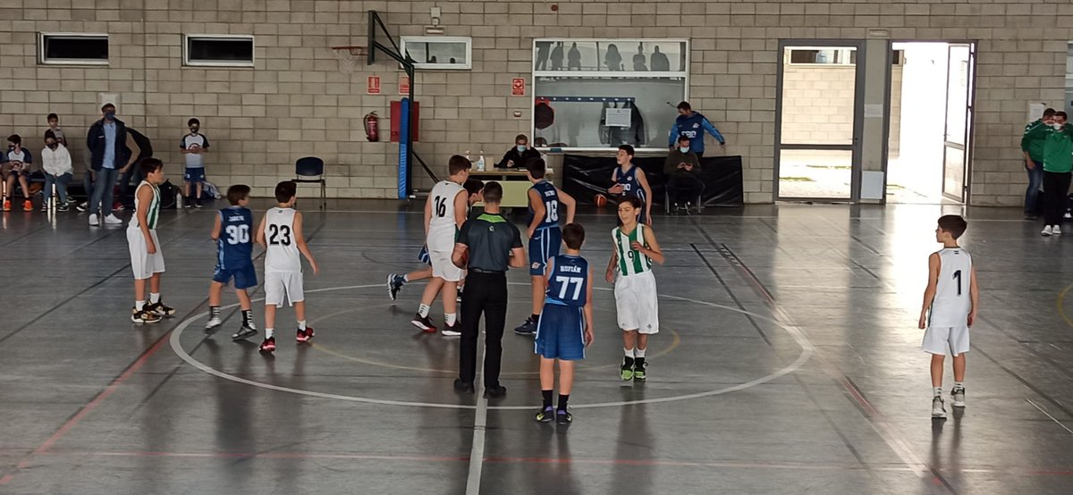 CBQalat's tweet photo. 🔹🔸 MINI AZUL
No pudo ser y el #MiniAzul cayó ante @RealBetisBasket
Partidazo el que disfrutamos de mucho ritmo, mucha intensidad, idas y venidas y mucho baloncesto. Nos vemos en la vuelta 💪🏻
🔘 Resultado ➡️ 62-75
@Mario_GMateo @IsaacCamargo_C #Chuchín #Lucía
🔵🟠 #GoQalat https://t.co/fLedSD5eVy