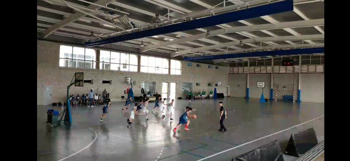 CBQalat's tweet photo. 🔹🔸 MINI AZUL
No pudo ser y el #MiniAzul cayó ante @RealBetisBasket
Partidazo el que disfrutamos de mucho ritmo, mucha intensidad, idas y venidas y mucho baloncesto. Nos vemos en la vuelta 💪🏻
🔘 Resultado ➡️ 62-75
@Mario_GMateo @IsaacCamargo_C #Chuchín #Lucía
🔵🟠 #GoQalat https://t.co/fLedSD5eVy