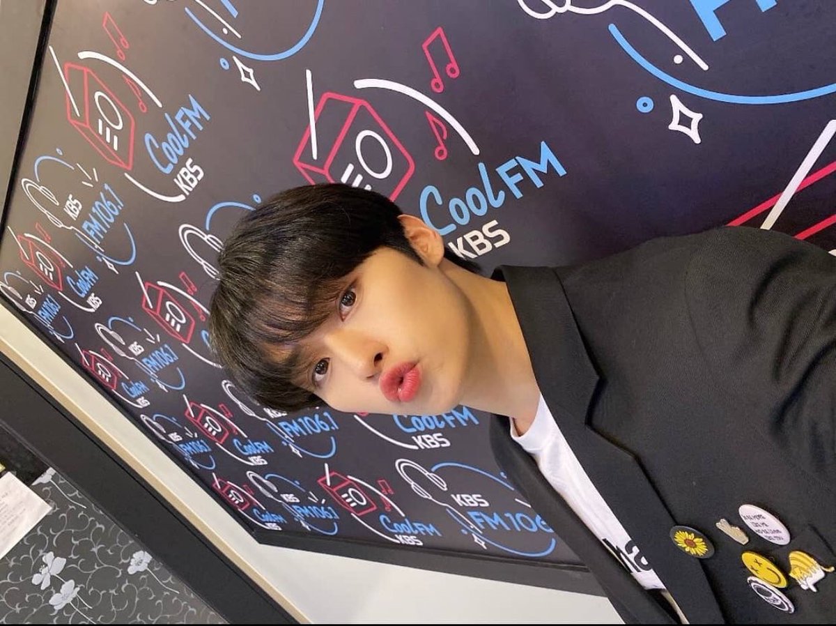 LKglobal_'s tweet photo. [INSTAGRAM UPDATE]
 ©realstraykids

 #LEEKNOW:  "Today also DeKiRa is fun~ that we are going to use next week hahahahahaha😈 #LeeKnowCute "

  🔗https://t.co/hctqr3Gv94

 스트레이키즈 리노  #리노 @Stray_Kids 

 https://t.co/qBeGh2BlBO
