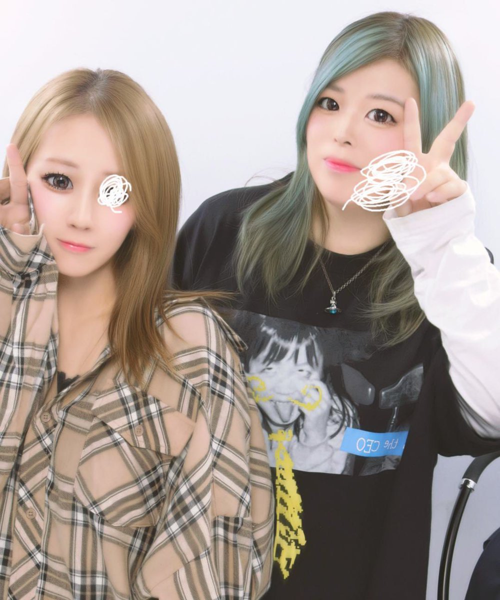 chichan24sol's tweet photo. やっぱりいつ会ってもノリは変わらないノリが合いすぎて困る大好き過ぎて困る🥺
うちらにしか分からない話もたくさん🥺たのしすぎた、、ふゆちゃんはずっと寝てたけどね😌❤2日間ありがと😉 https://t.co/OfeeRRQYL0