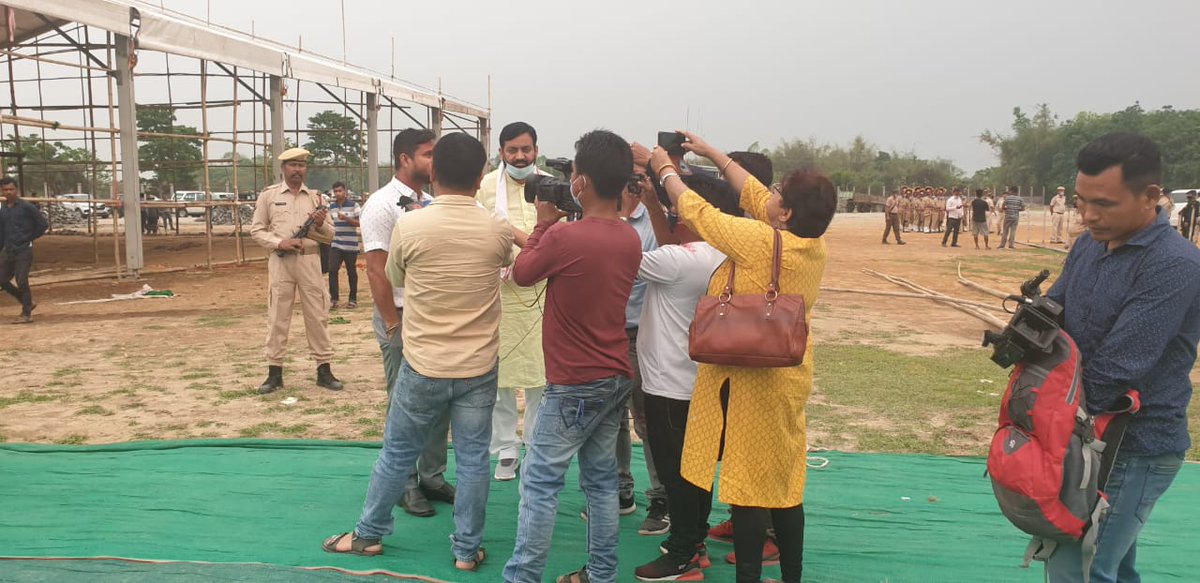 NayabSainiBJP's tweet photo. असम के कोकराझार जिले में आगामी 1 अप्रैल को होने वाली आदरणीय प्रधानमंत्री श्री @narendramodi जी की रैली के निमित्त रैली स्थल का निरीक्षण किया तथा आए हुए मीडिया के लोगों से मुखातिब हुआ।
#Mission100Plus https://t.co/gFe8SWXKuF