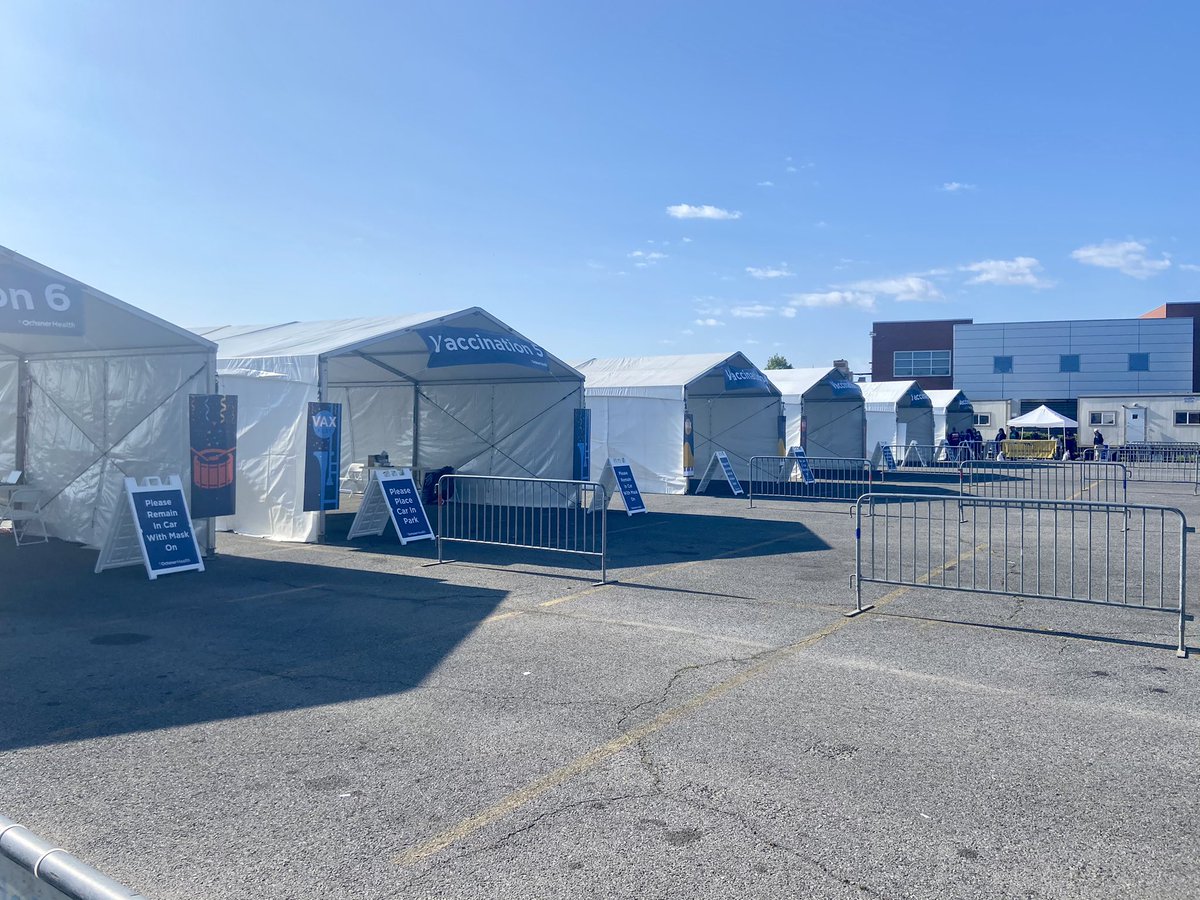 OchsnerHealth's tweet photo. It’s a beautiful day for #VaxFest, New Orleans! We’re here at the Shrine on Airline from 10 a.m. Monday, March 29 all the way through 10 a.m. Tuesday, March 30! Those coming to get their COVID-19 vaccines can enjoy live entertainment from Amanda Shaw, (more) https://t.co/NVgt27tkYe