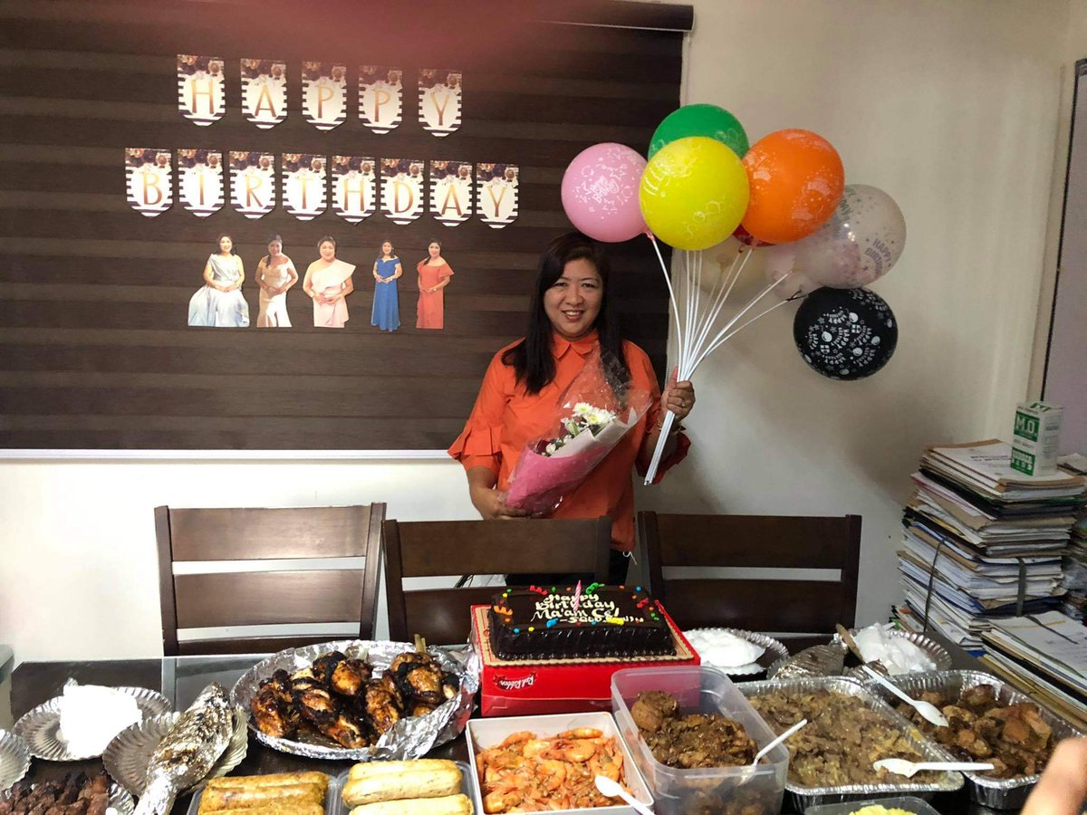 nerissenickulet's tweet photo. Happy birthday to the best boss ๐๐ฅฐ๐๐๐ฅณ
#BusogMuch #BlessedWithABoss https://t.co/Gehen2Imzh
