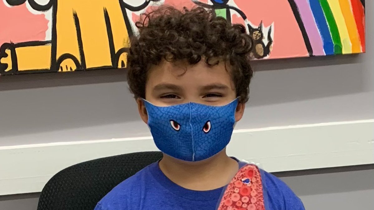 JCSelementary's tweet photo. A #Positiveofficereferral @MissAdamsJCS1 class by @NPSlibrarymedia. This student is a superstar reader - good listener and answering questions every week. Super job! #JCSisthebest #NPSPride https://t.co/3doJS3g9Cm