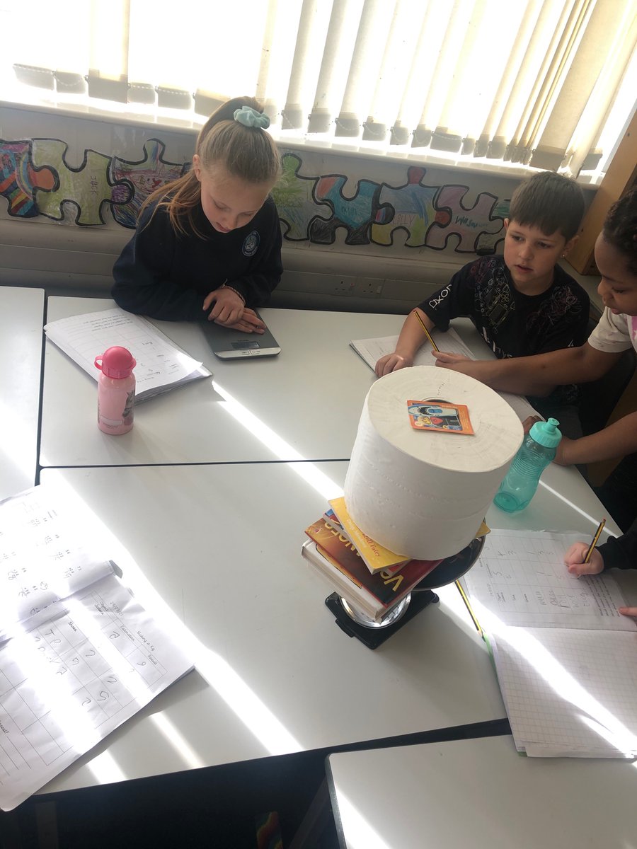 MissWakefieldCV's tweet photo. Today we were investigating what a kilogram was! We had great fun #activemaths @CanalViewPSEdin https://t.co/Hk22aZvdl9
