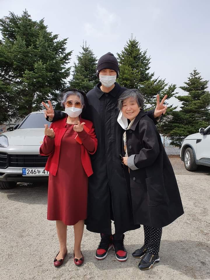 지셀앤 tweet media