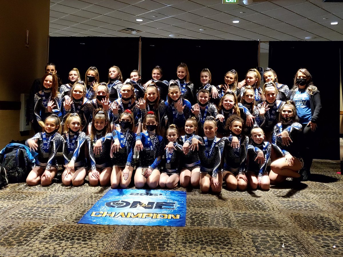 CA_TitaniumCats's tweet photo. Great weekend at One comp! #letmeseethatring #tiarmy #titaniumcats https://t.co/MWfEtLnYfm