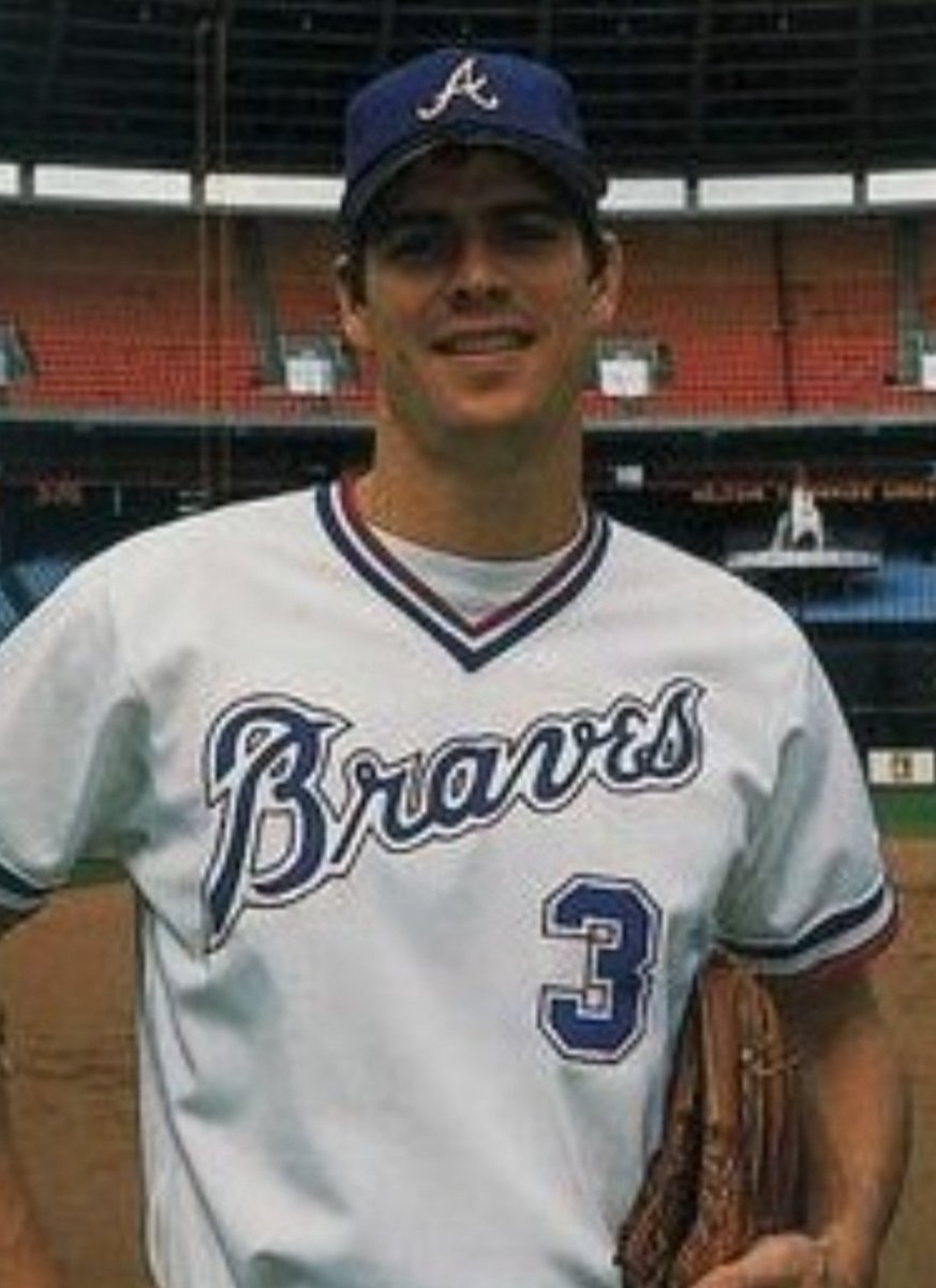 BravesAmerica's tweet photo. #3DaysToOpeningDay
@DaleMurphy3
#Braves https://t.co/mDK9gwciYt