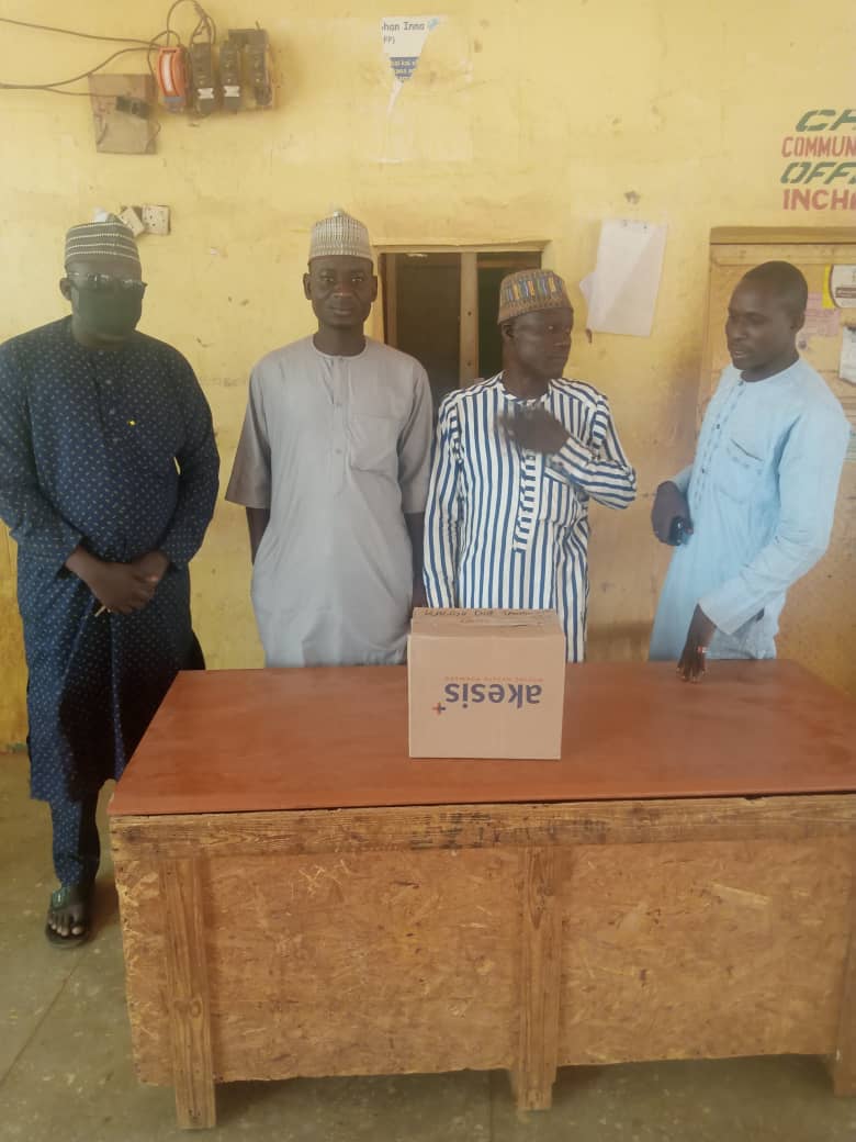 SOSMEA01's tweet photo. MARCH/APRIL BI-MONTHLY MALARIA COMMODITIES DELIVERY AT HEALTH FACILITY.
In continuation of distribution of Malaria Commodities @GH Tambuwal, TBW PHC and MPHC Faga Alasan.
@AWTambuwal @SokotoDepPress @SMOHSokoto @RimaTelevision @SokotoGovtHouse @ictsokoto https://t.co/aGzCxyIc0Z
