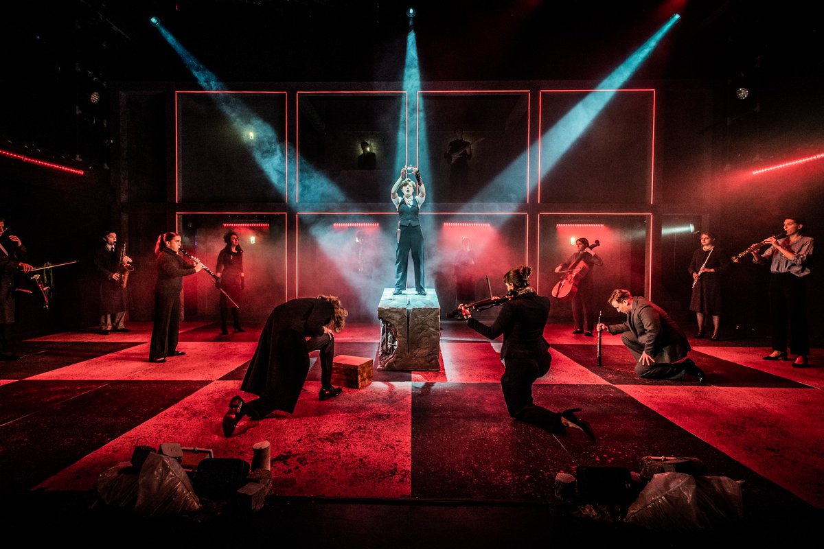 Today is the day! Richard III will be available to watch online TODAY at 2:30pm and TOMORROW at 7:30pm. This production features the final year @BAAMGSA in collaboration with students on the Theatre Production programme <a href="/GsaLinks/">GSA Theatre Production</a> 

Book tickets now: gsauk.org/events