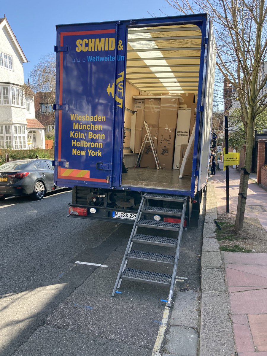 Monsieur von Kraut tweet media