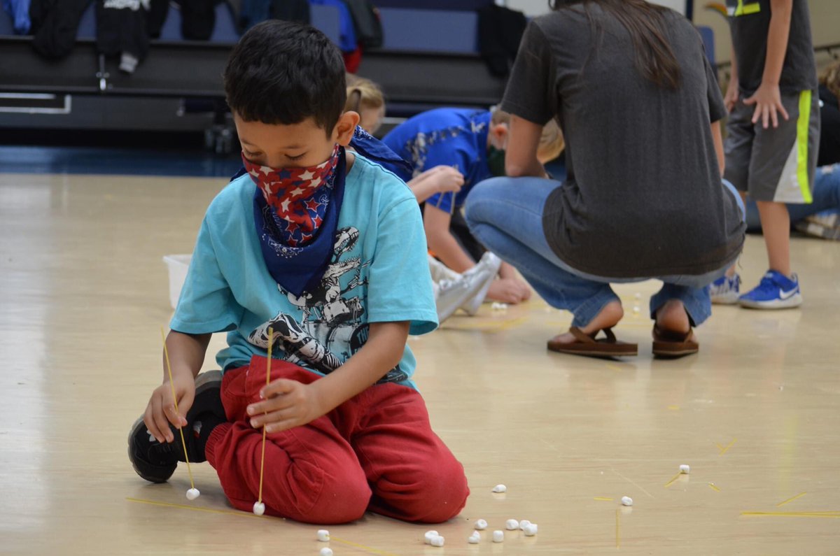 AuburnCityEdu's tweet photo. BE A MAKER: Students at Dean Road Elementary recently participated in the school’s STEAM Day! 🥽🧪

READ MORE: https://t.co/o5O0nXG2Gq https://t.co/AJqujKVShW