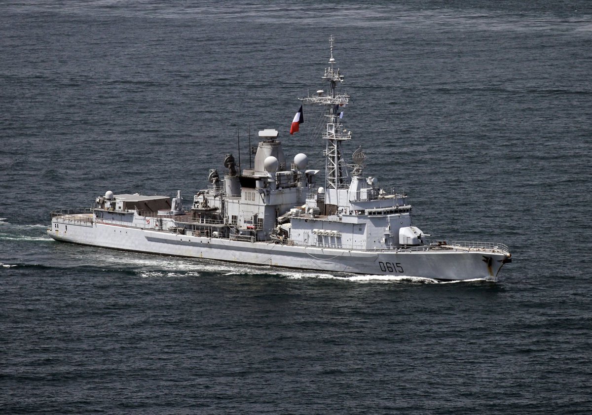 mrlynx_oficial's tweet photo. Francia intenta tomar ventaja en el concurso por el programa de nuevas fragatas para la Marina de #Grecia, ofreciendo "gratis" dos buques clase #Cassard para cubrir el tiempo hasta que entren en servicio las nuevas fragatas. Una de ellas la #JeanBart #D615 @MarineNationale cc https://t.co/nb9GhP3A3m