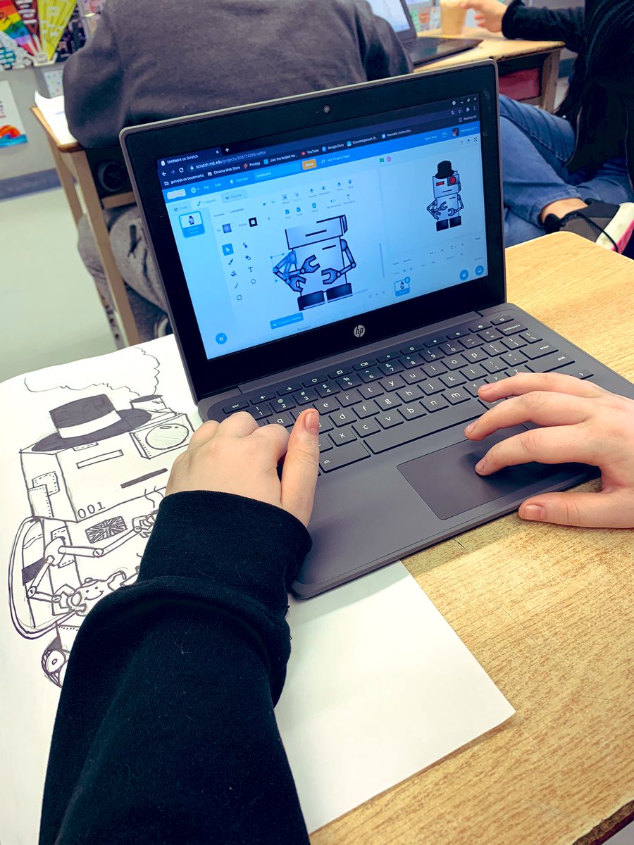 MrsGoncalves20's tweet image. My students are doing an incredible job creating replicas of the robots that they designed and coding them to do different things #codingwithscratch #subprograms #functions #mathfun @JPRobartsRams