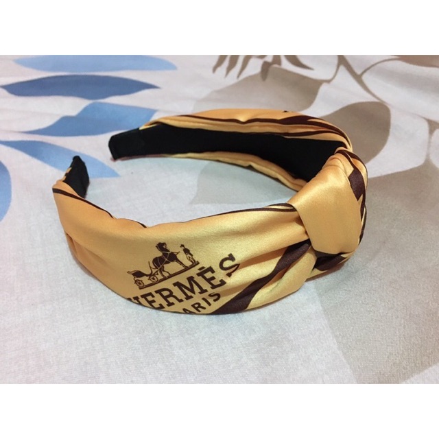 _ginarodriguez_'s tweet photo. I'm selling VIP Headbands (CD, Hermes) for ₱. Get it on Shopee now! https://t.co/jXzDpjCOcw #ShopeePH https://t.co/O36qy160Kp