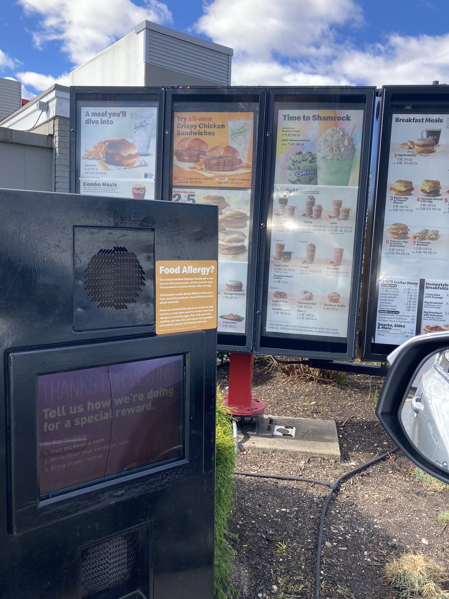 LouBonomi's tweet photo. Was only going to get my kids McDonalds breakfast but then I said ..F it! #sometimesyoujusthaveto #mcdonaldsbreakfast #imhungrytoo https://t.co/DNAqe0fOjx