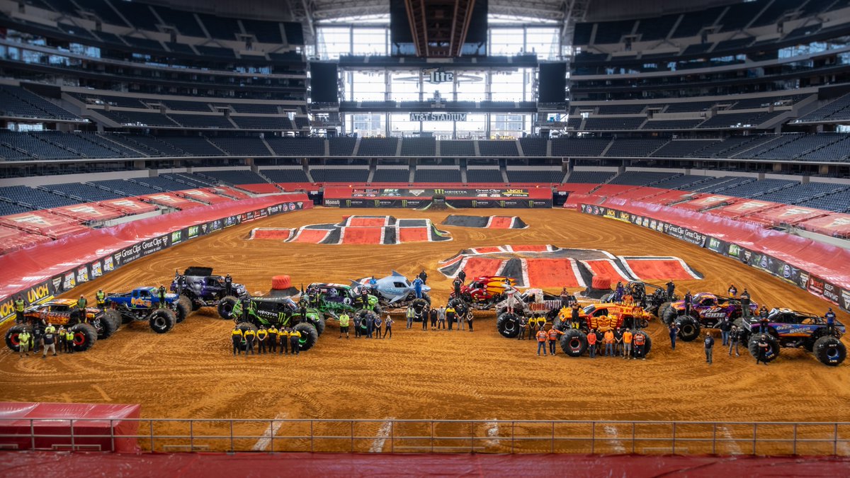 evanposocco's tweet photo. And so ends a Monster Jam Stadium Series unlike any other.
I can't thank @MonsterJam and @FeldEnt enough for the opportunity to get back to work in such uncertain times. 16 shows in 7 weekends was definitely a first. Truly love what I get to do. #monsterlife https://t.co/v7zgSS3Srr