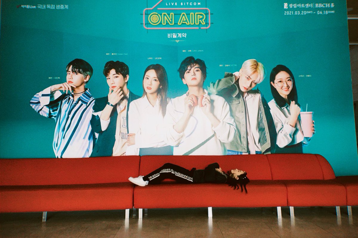 angaezz's tweet photo. 210329 #엘리스 #혜성
고독방에 놓고 간 사진들 💕 https://t.co/Km04VyD6Ab