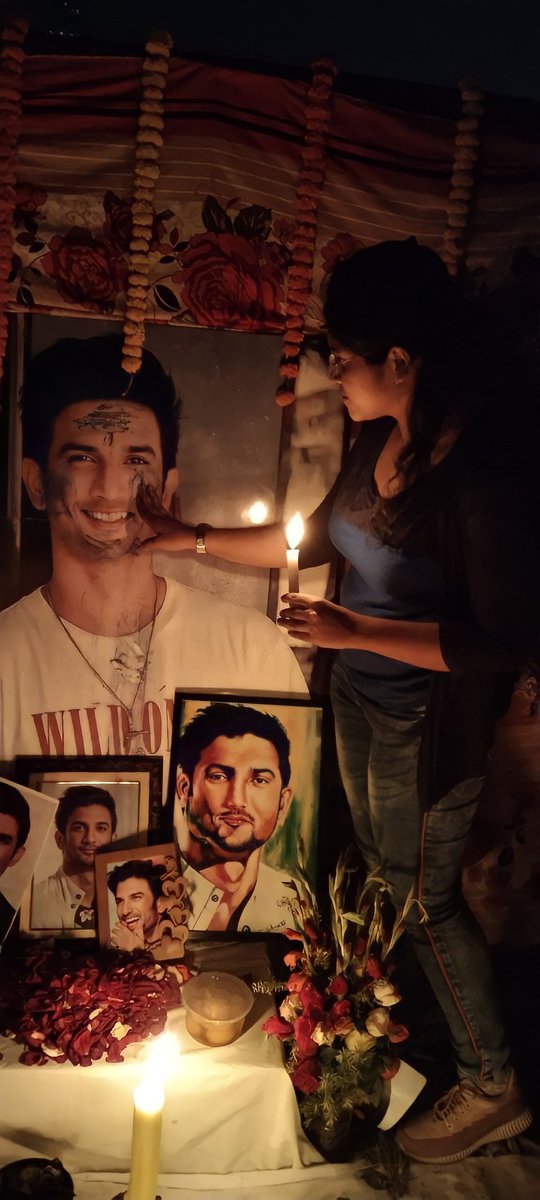 MandritaS's tweet photo. আকাশে কার বুকের মাঝে ব্যথা বাজে
দিগন্তে কার কালো আঁখি
আঁখির জলে যায় ভাসি
ভালোবাসি
ভালোবাসি ভালোবাসি

SSR K Rang Me SSRians https://t.co/ysOXwoibLy
