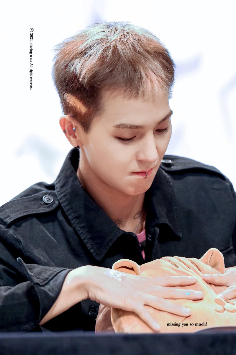 missing_u_so's tweet photo. 💙💙💙💙송민호 생일 축하해💙💙💙💙

#LoveAndAMinoDay
#3월30일미노별이찬란
@official_mino_ https://t.co/53ubzPSnrY