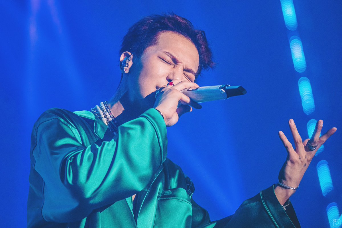 hoya_grapher's tweet photo. 시간이 빠른건 반갑지않아도
민호 생일은 또 와서 반갑고 좋다 
벌써 29살 생일을 맞이했네
많이 많이 축하하고 보고싶다 !!! ! !!
오늘 하루 만큼은 미세먼지 없는
민호처럼 환-한 하루 되기를 ٩(•́⌄•́๑)و 

@official_mino_ 
#위너 #송민호 #MINO

#LoveAndAMinoDay
#3월30일미노별이찬란 https://t.co/t5WWxnKnIT
