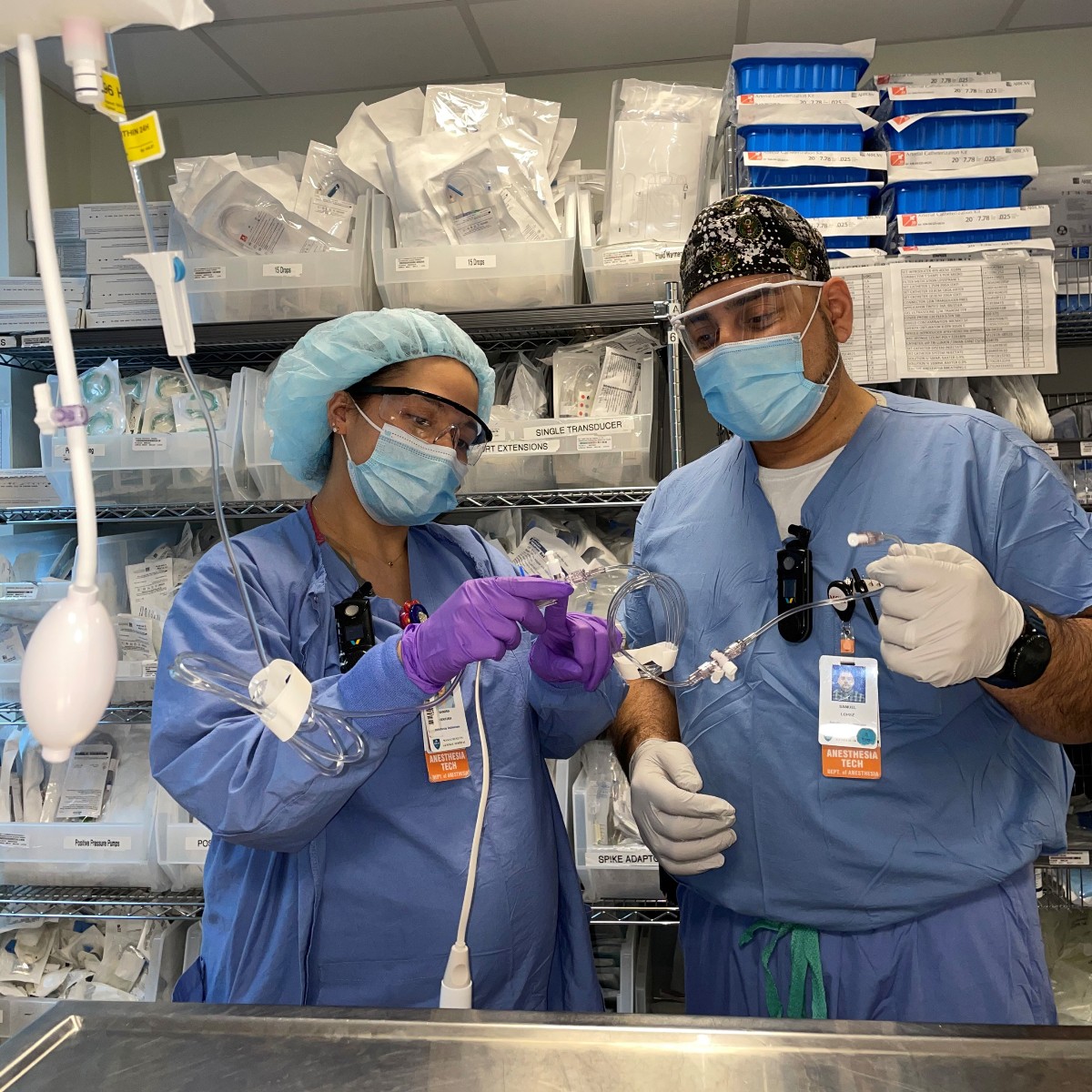 It's #AnesthesiaTechWeek! Anesthesia techs help prepare & utilize the anesthesia equipment. In the OR, techs maintain delivery systems/supplies throughout the administration of #anesthesia. Meet Sandra Ventura & Sam Lopez, #MGHanesthesia techs. Thank you for all that you do!