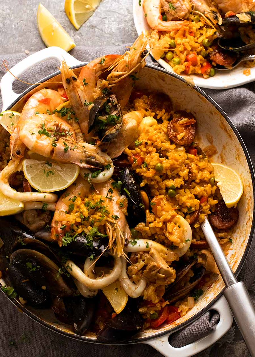 This famous saffron infused Paella is a traditional Spanish recipe that comes fully loaded with seafood or anything your heart desires!🥘🇪🇸 Shop high-quality, 100% Spanish Bomba Rice Extra at ➡️ Bottega.eu! 🍚  Recipe: <a href="/Recipe_Tin/">RecipeTin</a> ✨ ow.ly/fXAd50E4E86