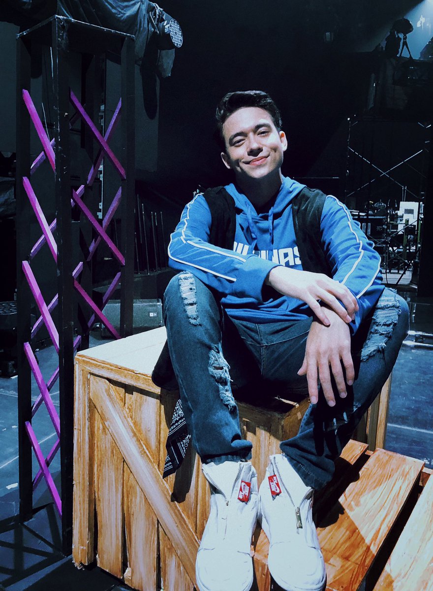 jmsnblake's tweet photo. Caption:
 ‘Meron akong ano, meron akong kwento’ 🎵 - Anong kwento mo ngayong balik tayo sa ECQ? 🙈 Stay strong &amp; please stay safe mga ‘KABABAYAN’🙏🏻 #ASAPastig - 28/03/21 https://t.co/O7gPmIbfG3