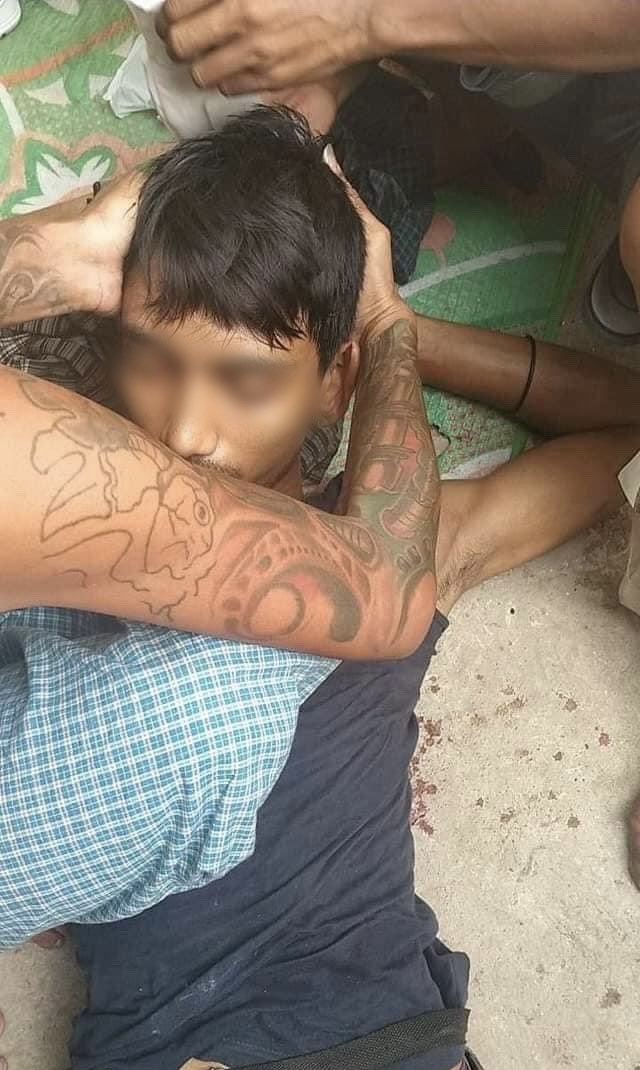 hannayuri_twt's tweet photo. #Thaketa Nawarat 2 Road, Yangon 
A man was shot on the back of the head with a bullet
#Mar29Coup
#WhatsHappeningInMyanmar https://t.co/HhuP4N6LLj