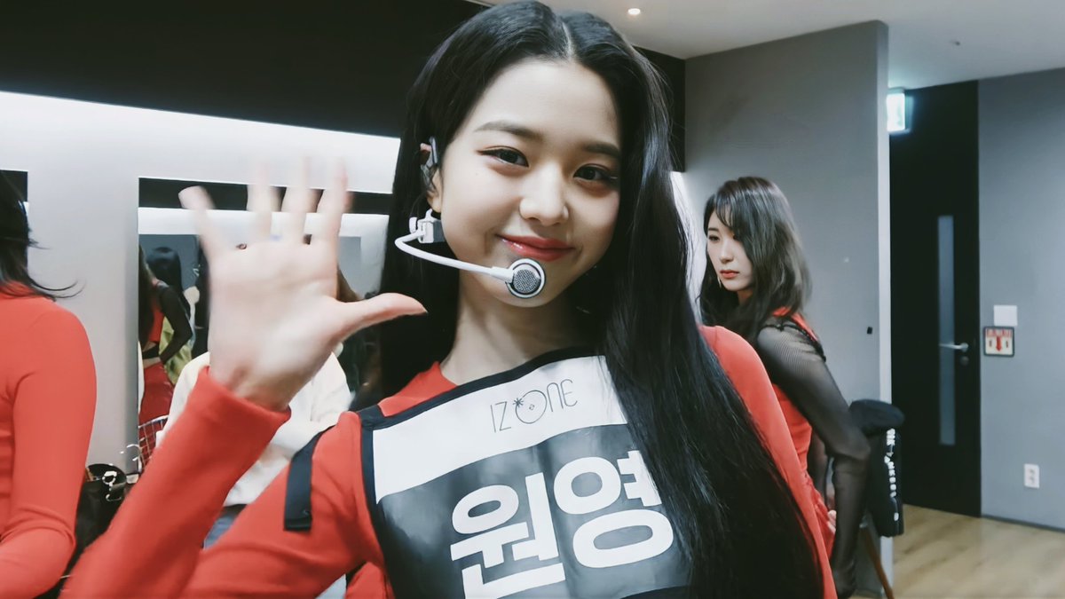 JWYtime's tweet photo. #장원영 #JANGWONYOUNG #원영 #WONYOUNG https://t.co/9EV8JD9zHi