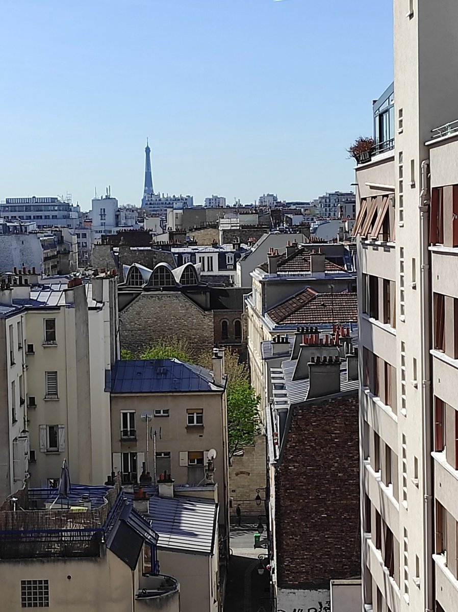 SimplicioFabio3's tweet image. #bdsp vejo a Torre Eiffel