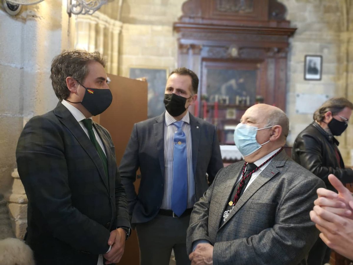 #LunesSanto en La Catedral con el Cristo de la Viga y la Virgen del Socorro, Copatrona de Jerez <a href="/HermandadViga/">Hermandad De La Viga Oficial</a>