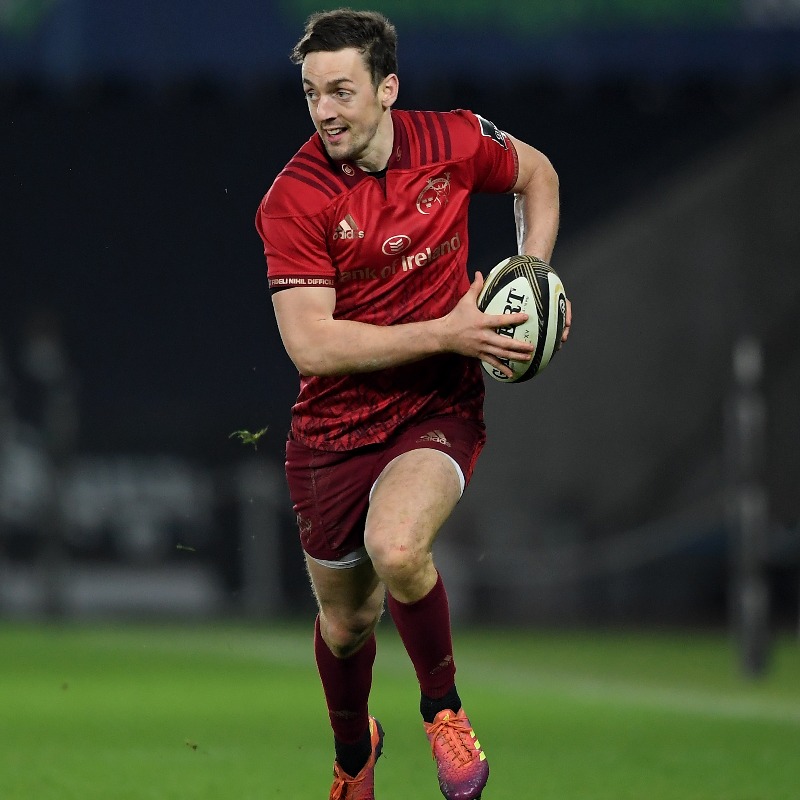 Munsterrugby's tweet photo. Wishing @D93sweets all the best with the move to La Rochelle & we hope the remainder of the season goes well for you πͺ
We are sad to see you go, but thank you for everything you did in red π©ππ€©π₯ #ThanksSweets
#SUAF π΄