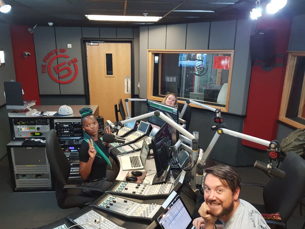 5FM's tweet photo. .@RobForbesDJ, @FixMoeti &amp; @TheKimmish are on your airwaves! 🤩

They're looking back at some of their fave memories on the #ForbesAndFix show 📻
Tune in &amp; tell us what your fave memory is! 🎶 https://t.co/p8dDFkJZMF