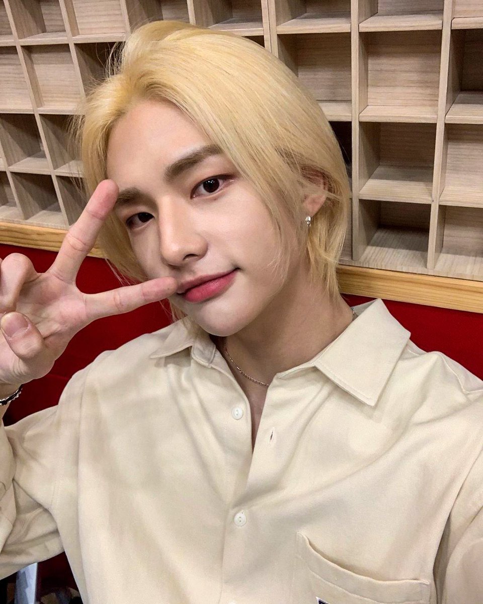 Babe🌻 tweet media