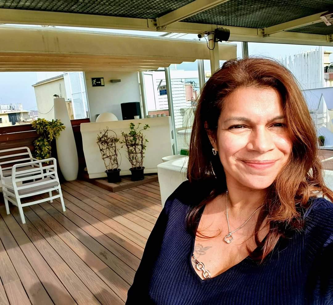 EtcheverryPl's tweet photo. En Valencia siempre me salen los ojitos cerrados en la foto por el sol..que maravillosa sensación. 🌼#valencia #suncity #sol #glowvalencia #ateneodevalencia #españa🇪🇸 #Spain🇪🇸 ¡Que pasen un hermoso día! 💋 #notmakeup #Espagne https://t.co/W2cOF3OAEZ